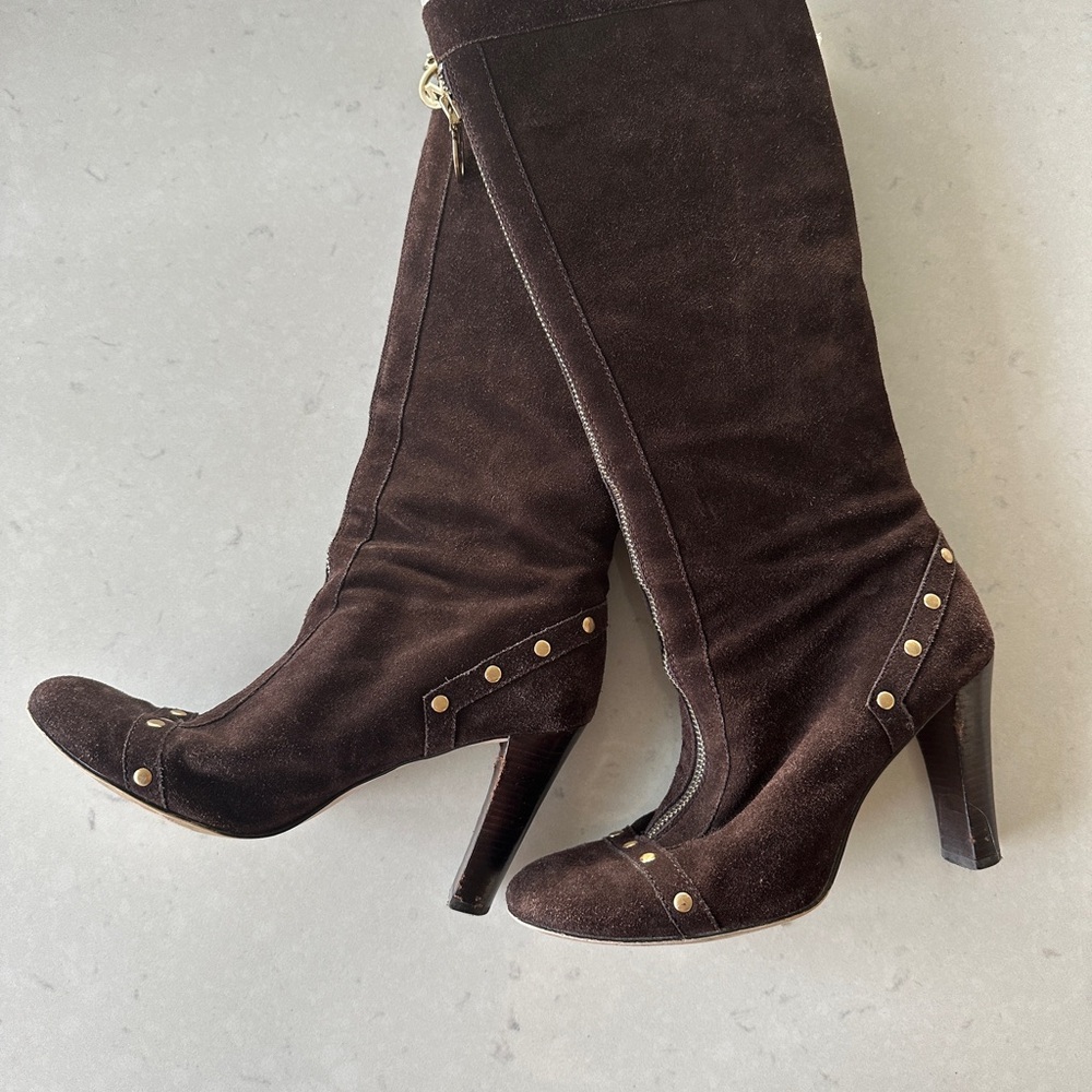 Chic Brown Suede Knee-High Boots